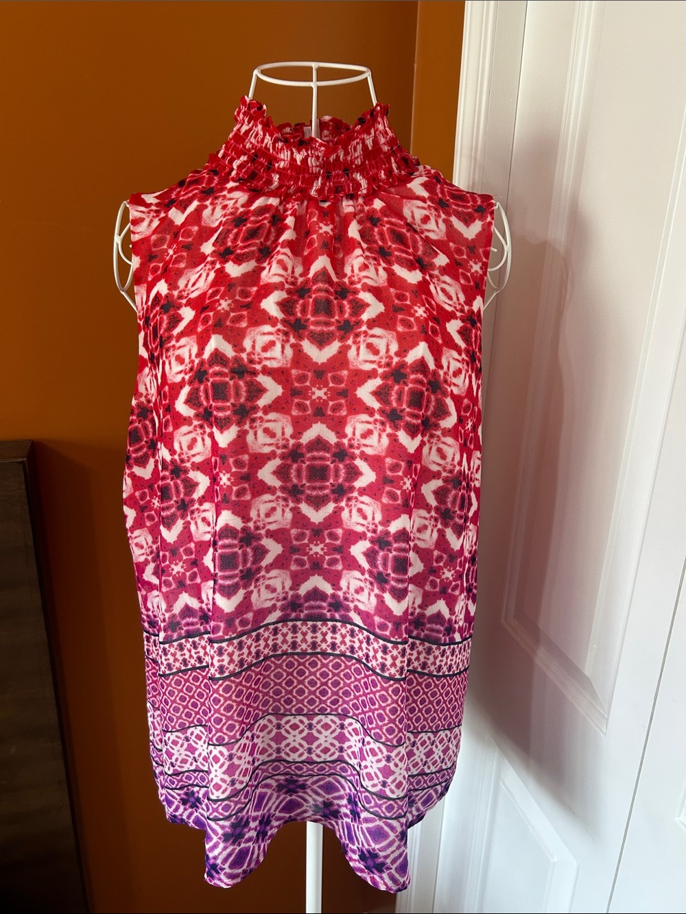 Calvin Klein Sleeveless Mock Neck Blouse Red Purple Size XL Lightweight Top - Picture 2 of 10